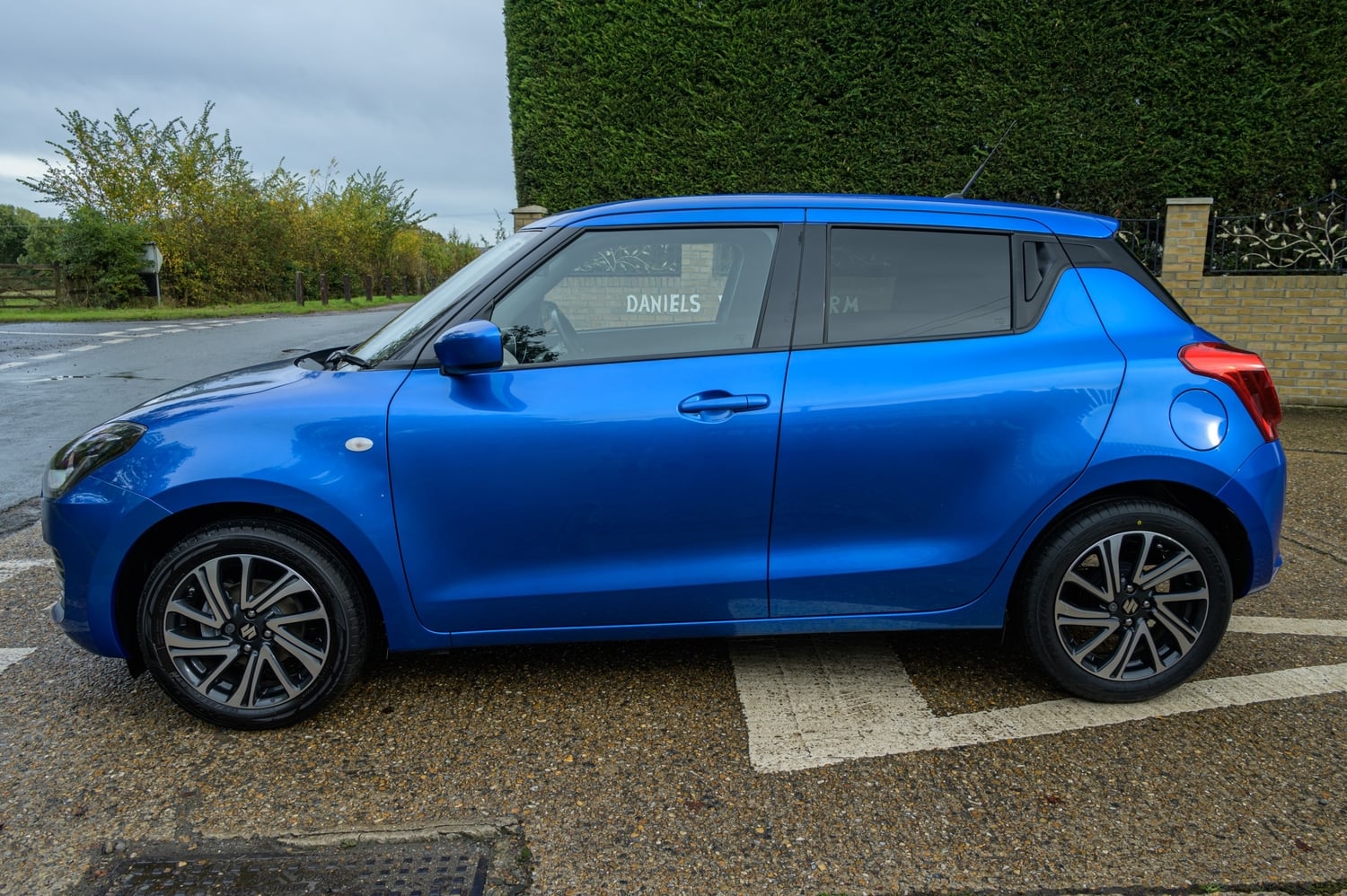 Suzuki Swift 2022 - Cars