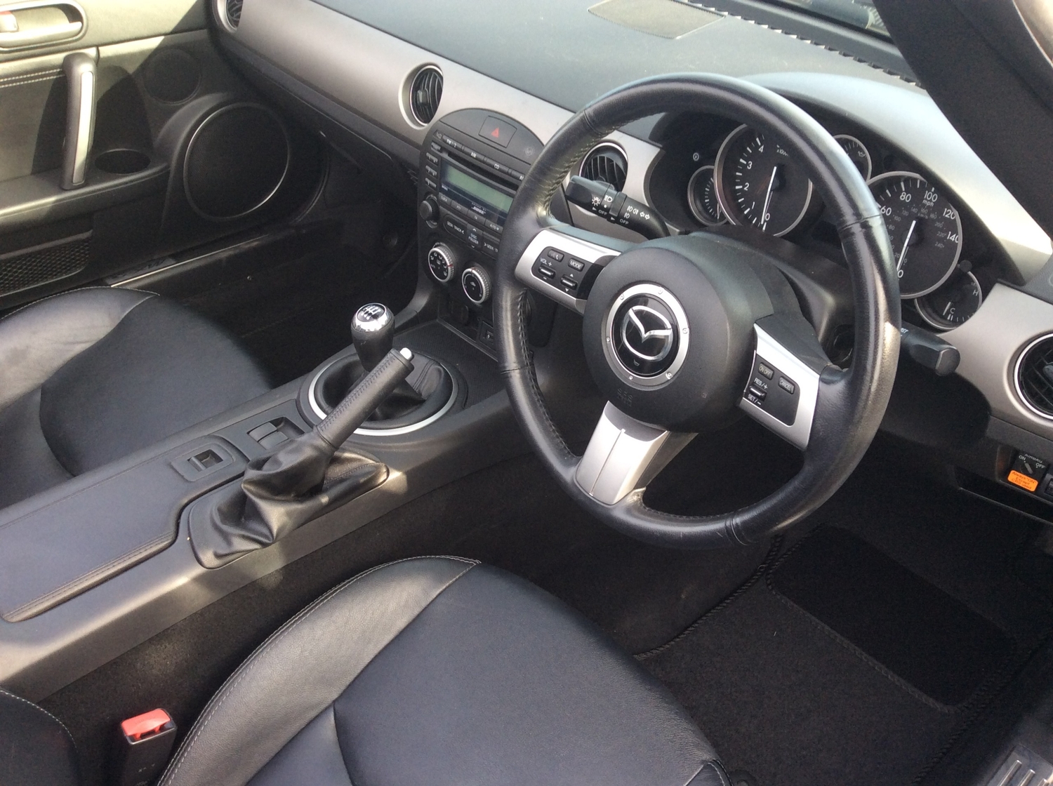Mazda MX-5 2012 - Cars