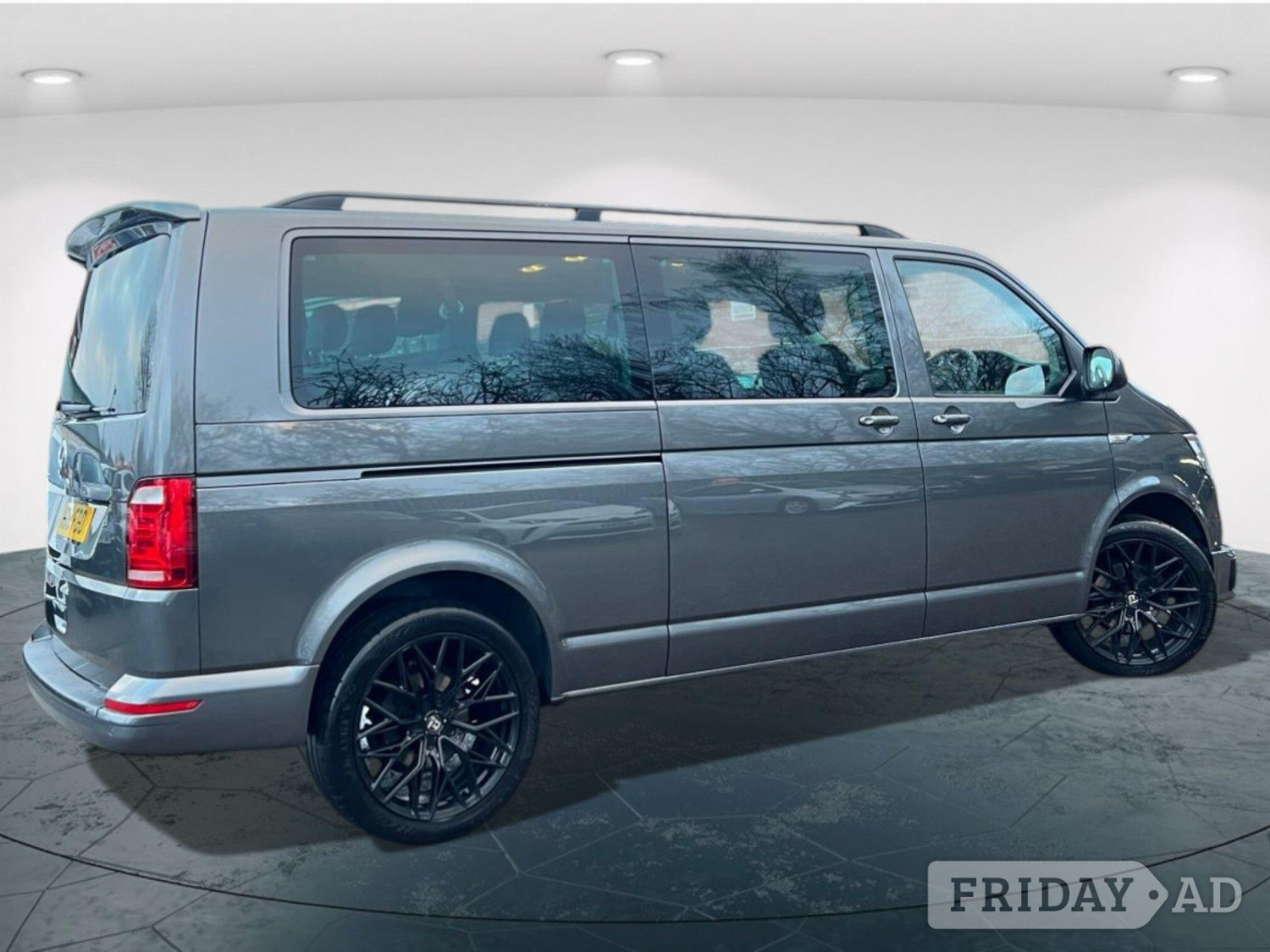 Volkswagen Transporter Shuttle 2019 - Vans & Commercial Vehicles in Walsall