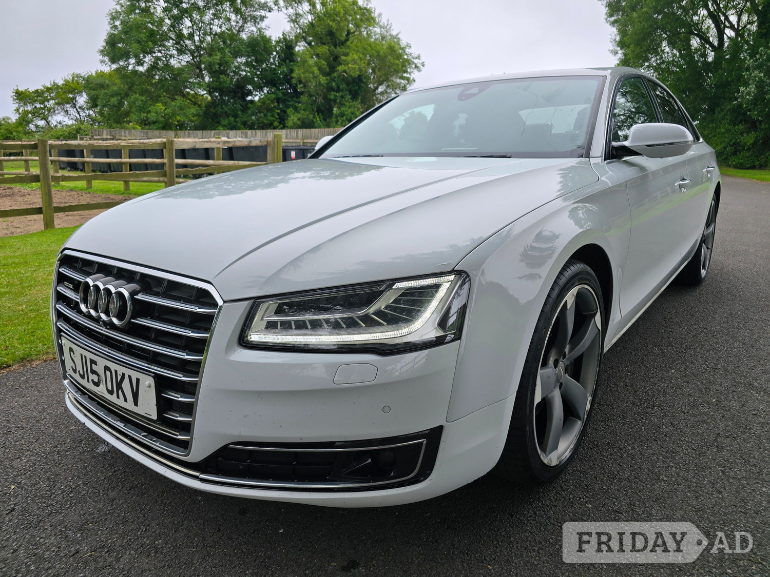 [ berth ]Audi A8