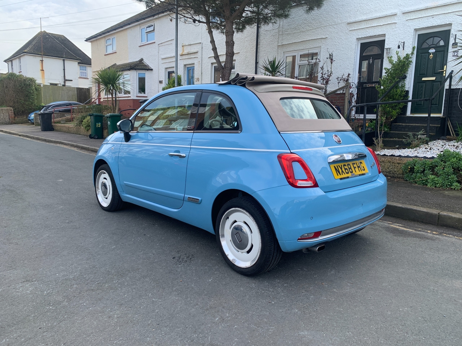Fiat 500c 2018 - Cars in Brighton