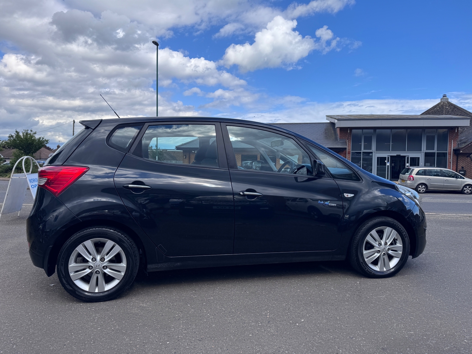 Hyundai ix20 2012 - Cars
