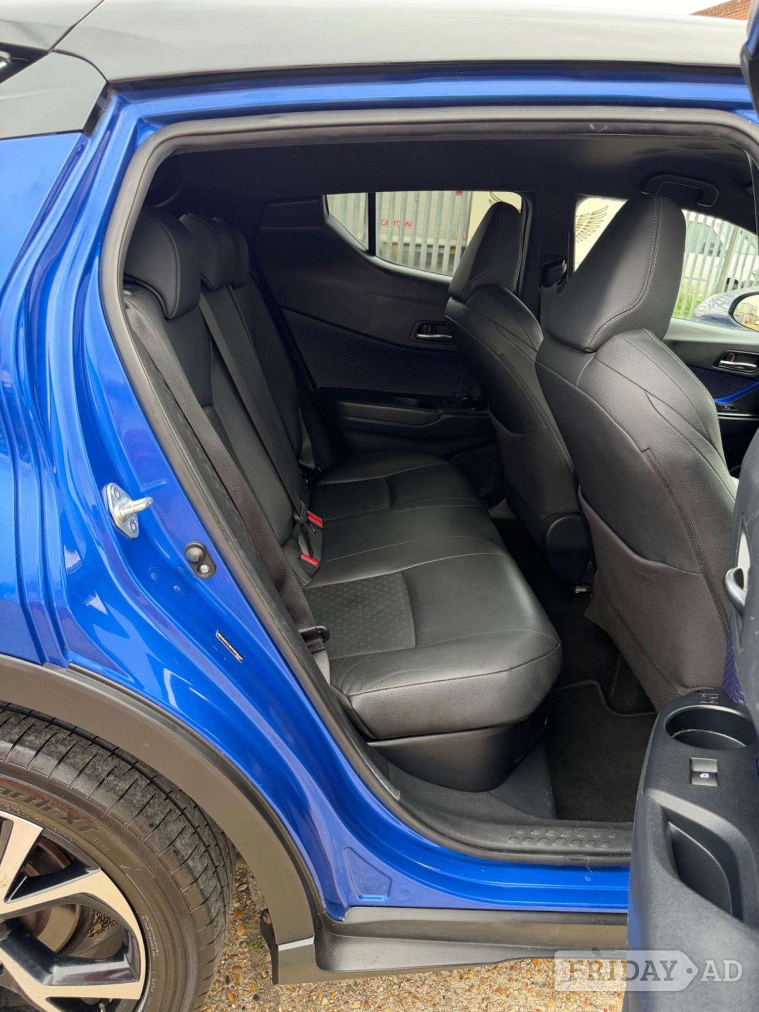[ berth ]Toyota C-HR