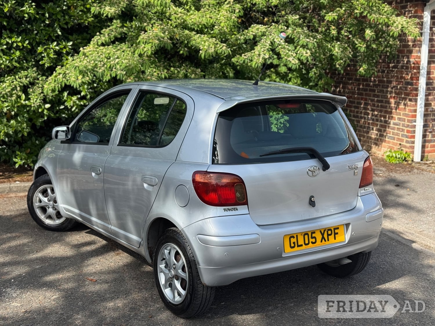 Toyota Yaris 2005 - Cars