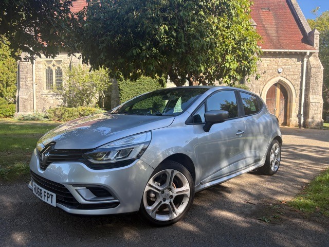 Renault Clio 2018 - Cars in Southampton