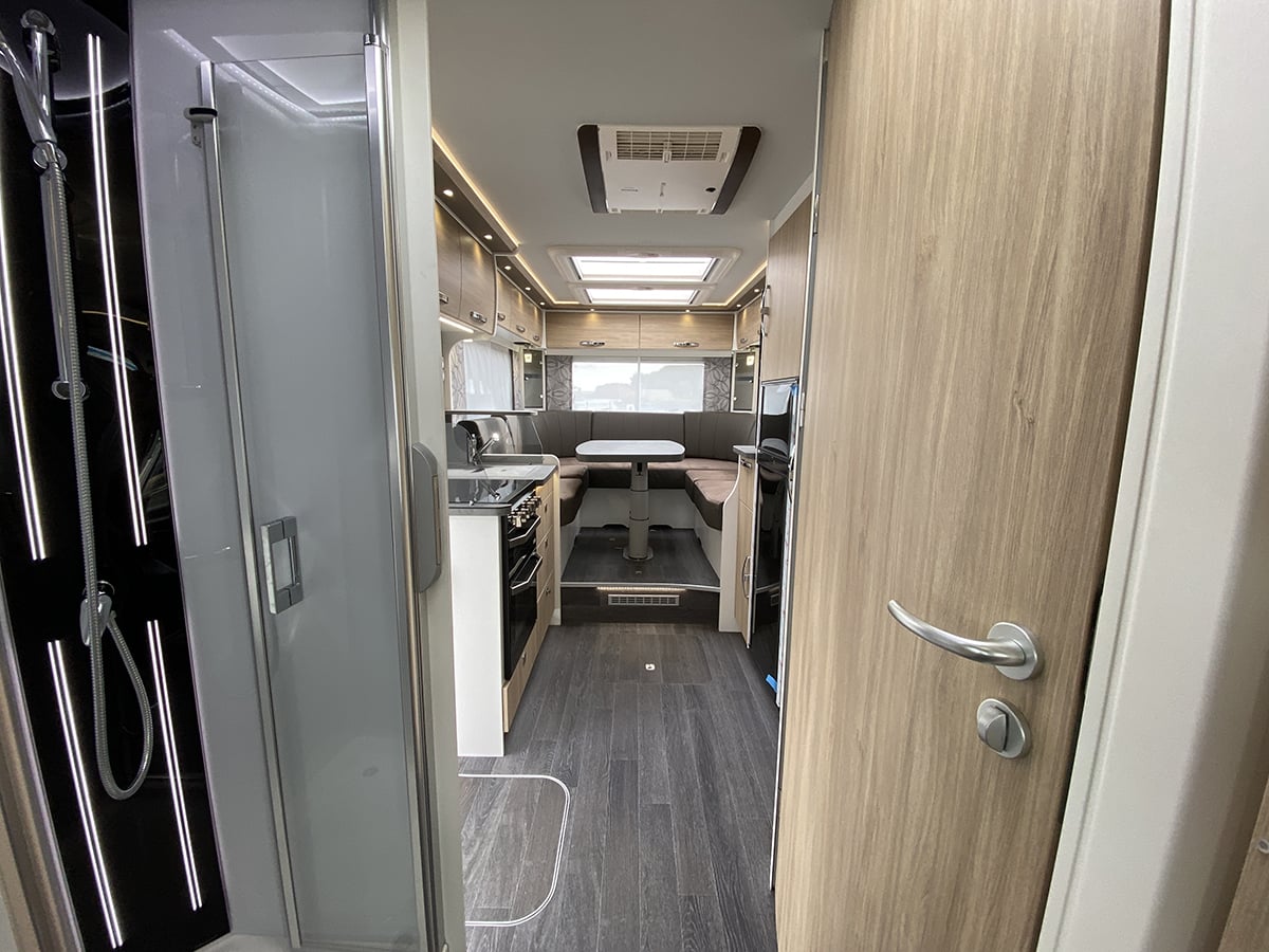 [4 berth ]Frankia Platin Pure I 7400 Plus