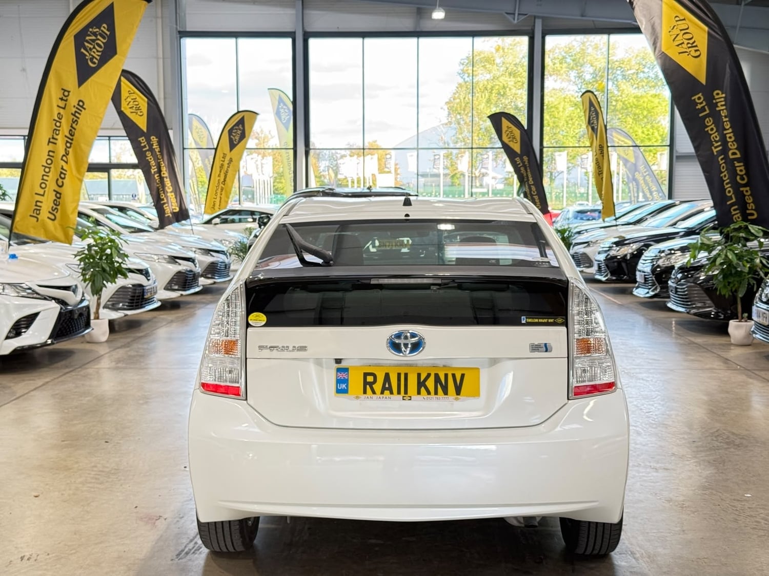 Toyota Prius 2011 - Cars in Reading
