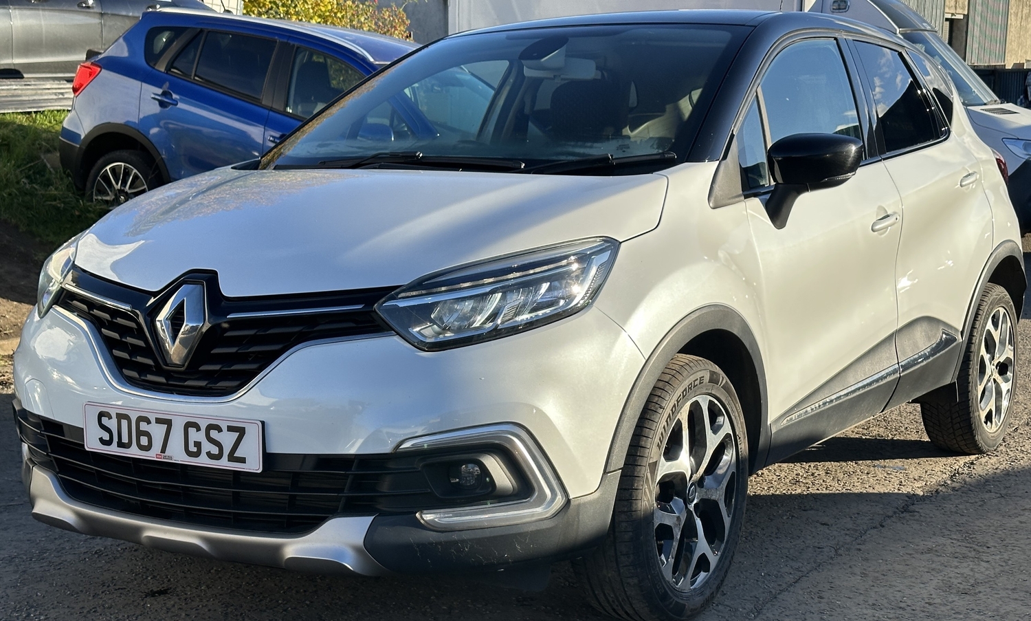 [ berth ]Renault Captur