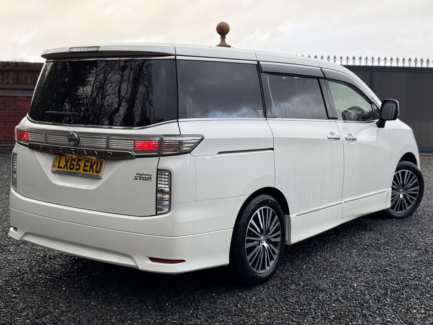 Nissan Elgrand Coventry