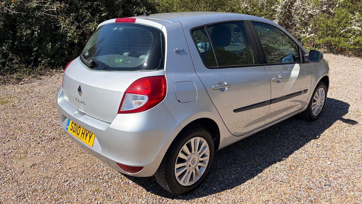 Renault Clio 2010 - Cars