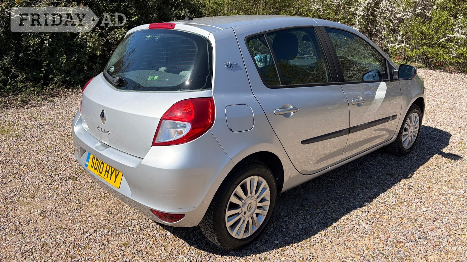Renault Clio 2010 - Cars