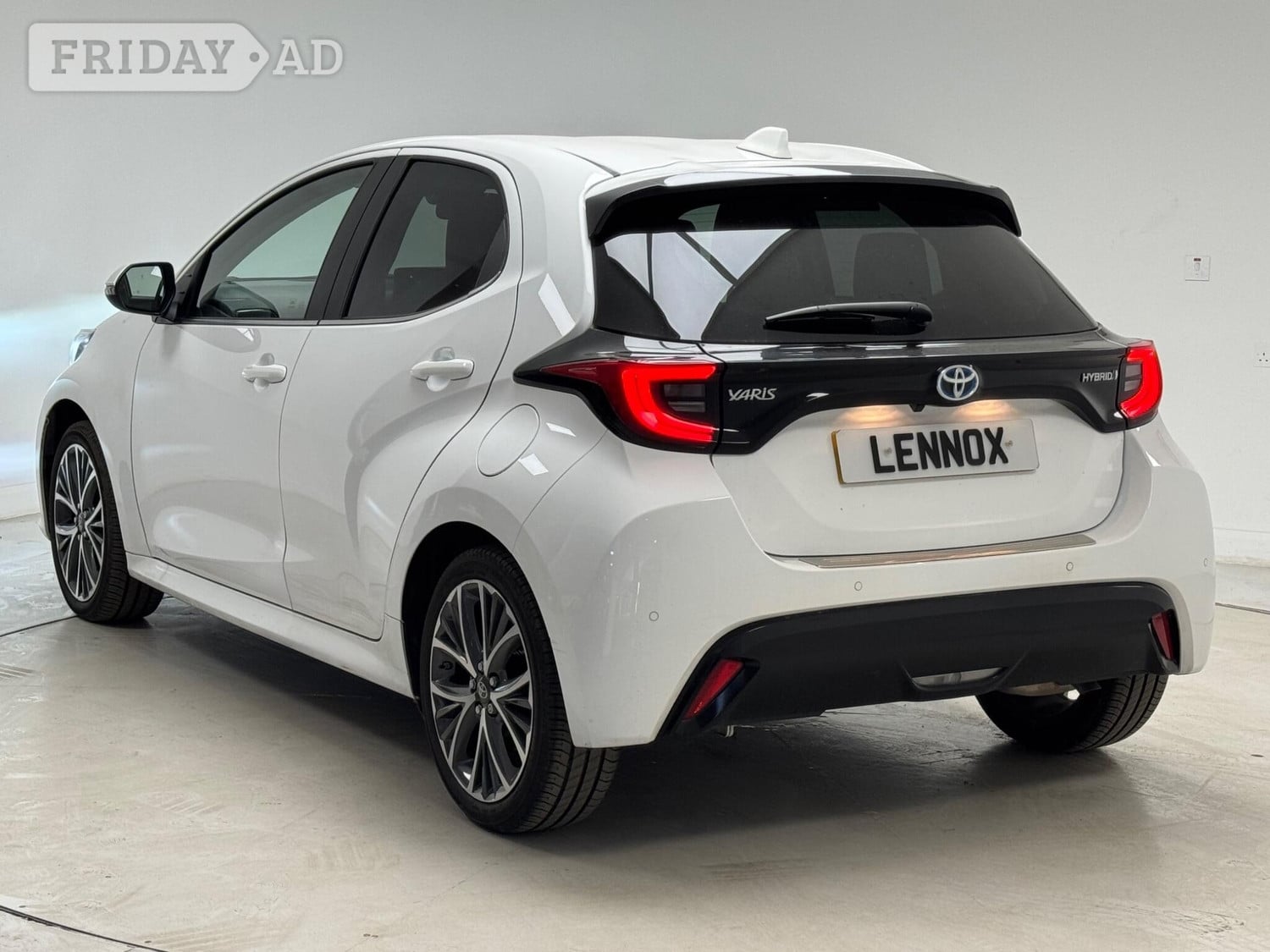 Toyota Yaris 2023 - Cars in Brent