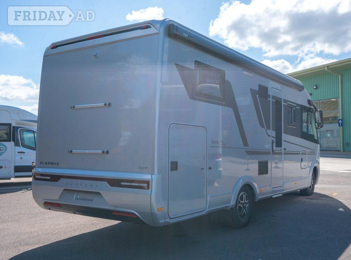 Adria Sonic Supreme 700 DC Newark