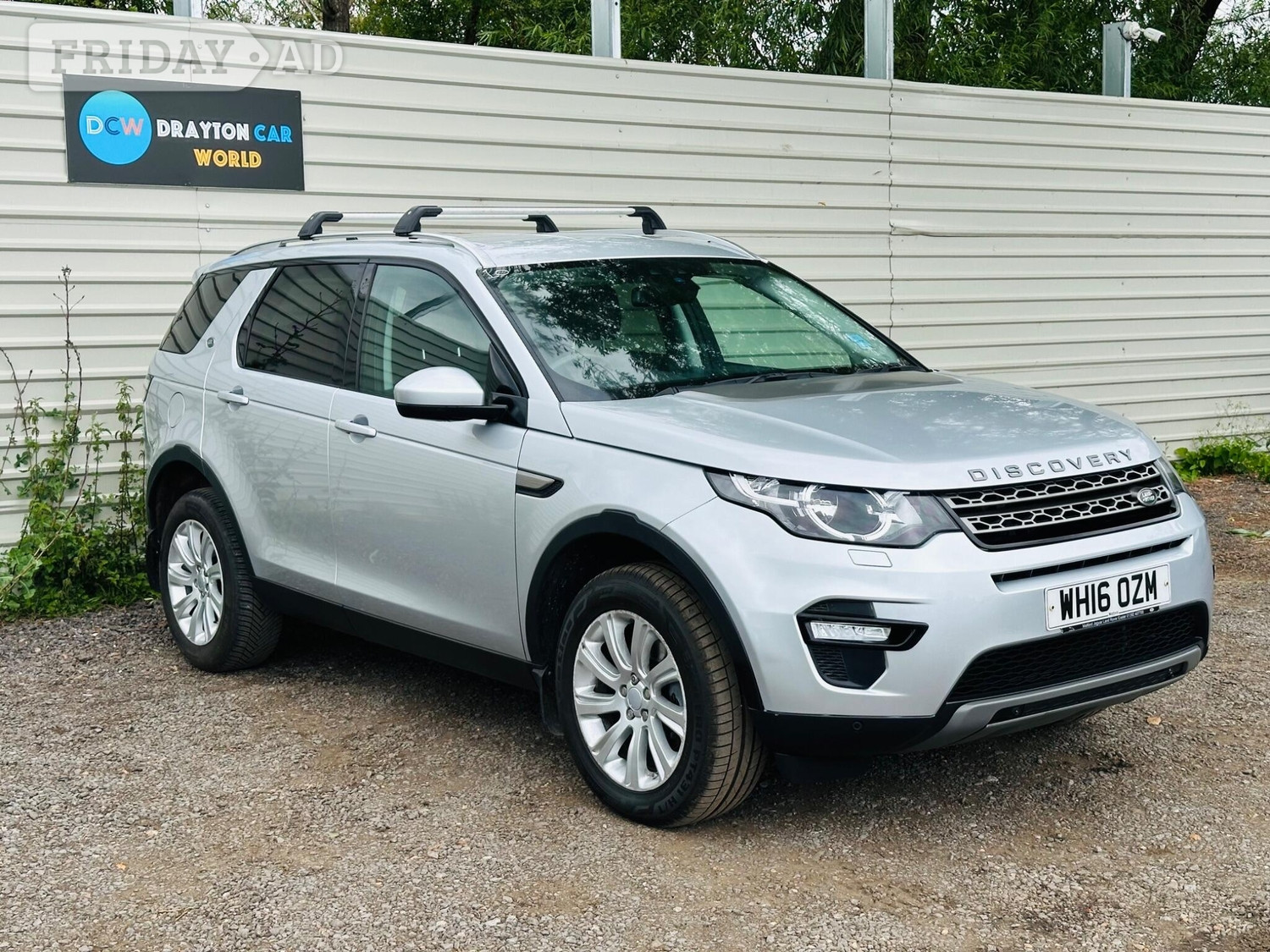Land Rover Discovery Sport 2016 - Cars in Hillingdon