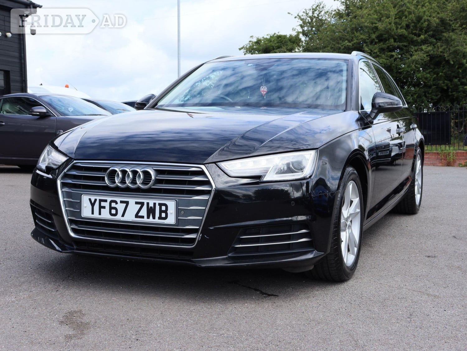 [ berth ]Audi A4 Avant