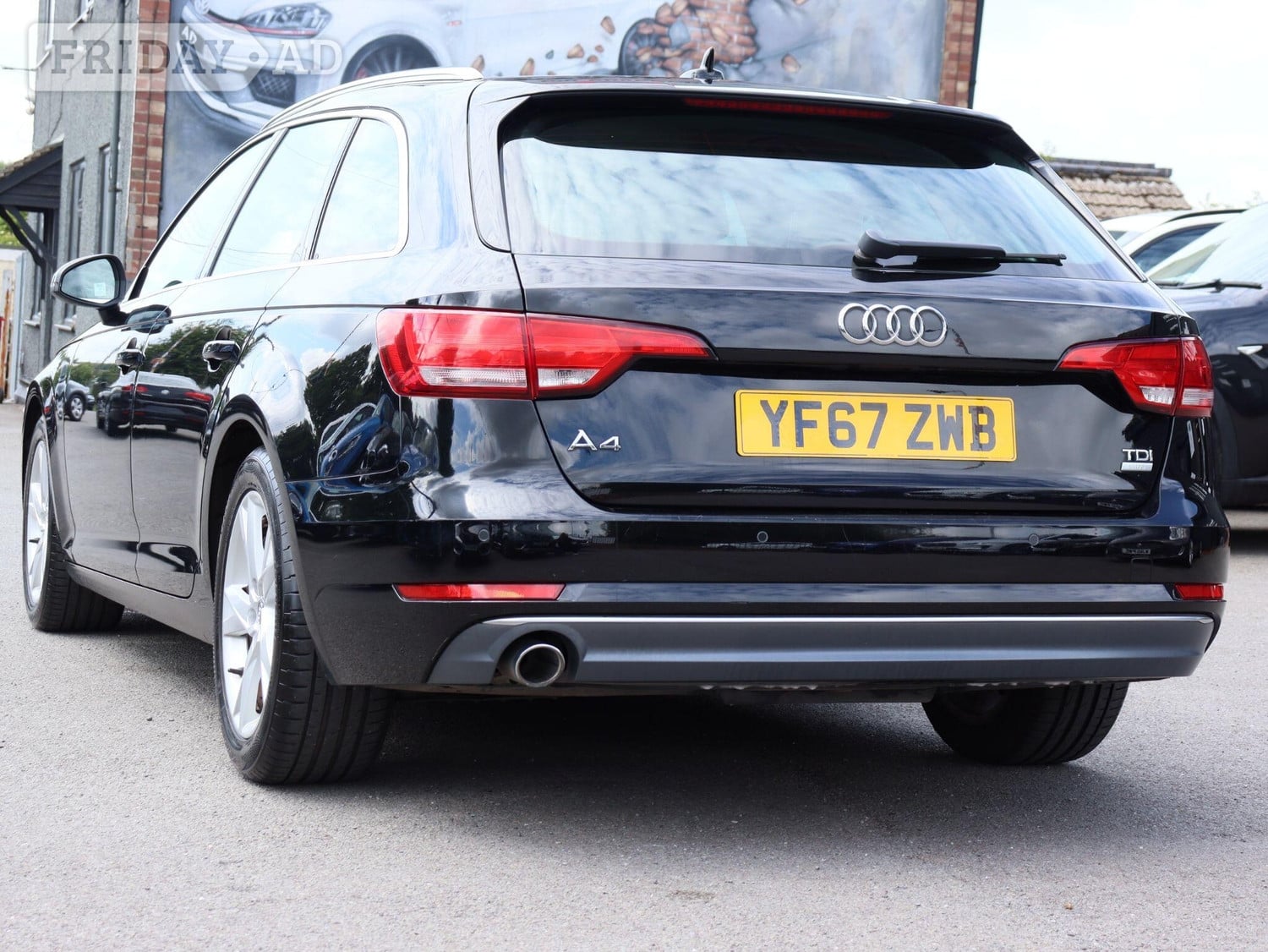 Audi A4 Avant 2017 - Cars in Coalville