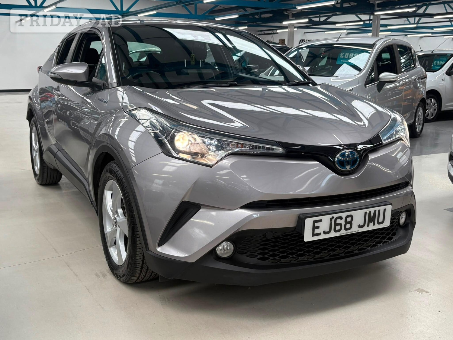 Toyota C-HR 2018 - Cars