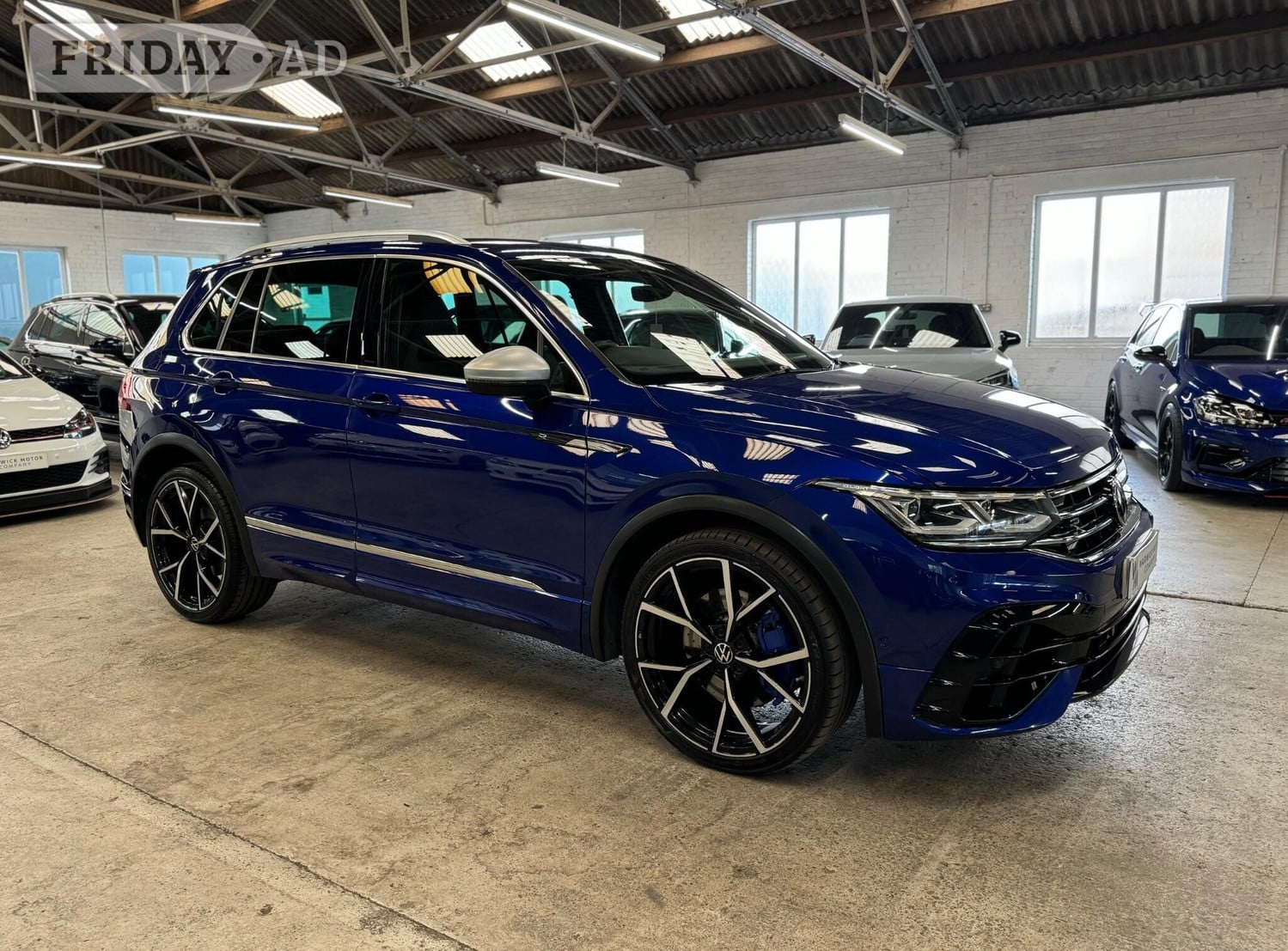 Volkswagen Tiguan 2021 - Cars