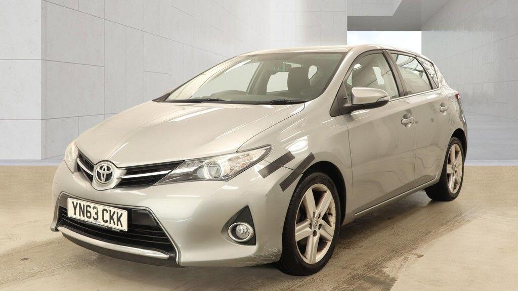 Toyota Auris Uxbridge