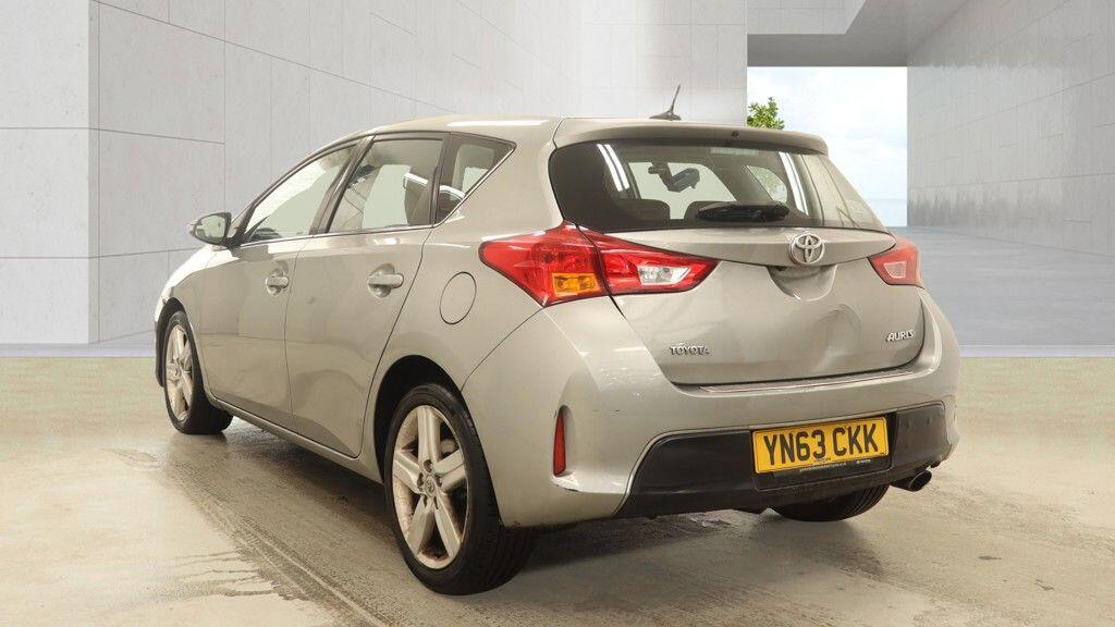 [ berth ]Toyota Auris