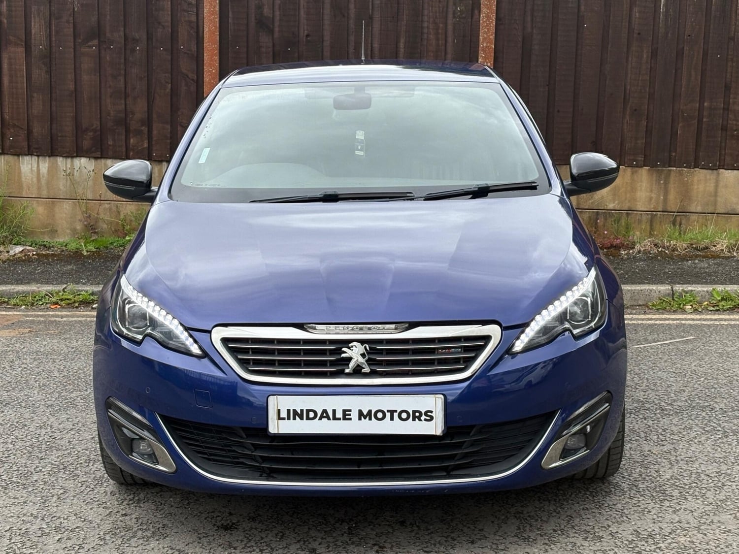 Peugeot 308 Oldham