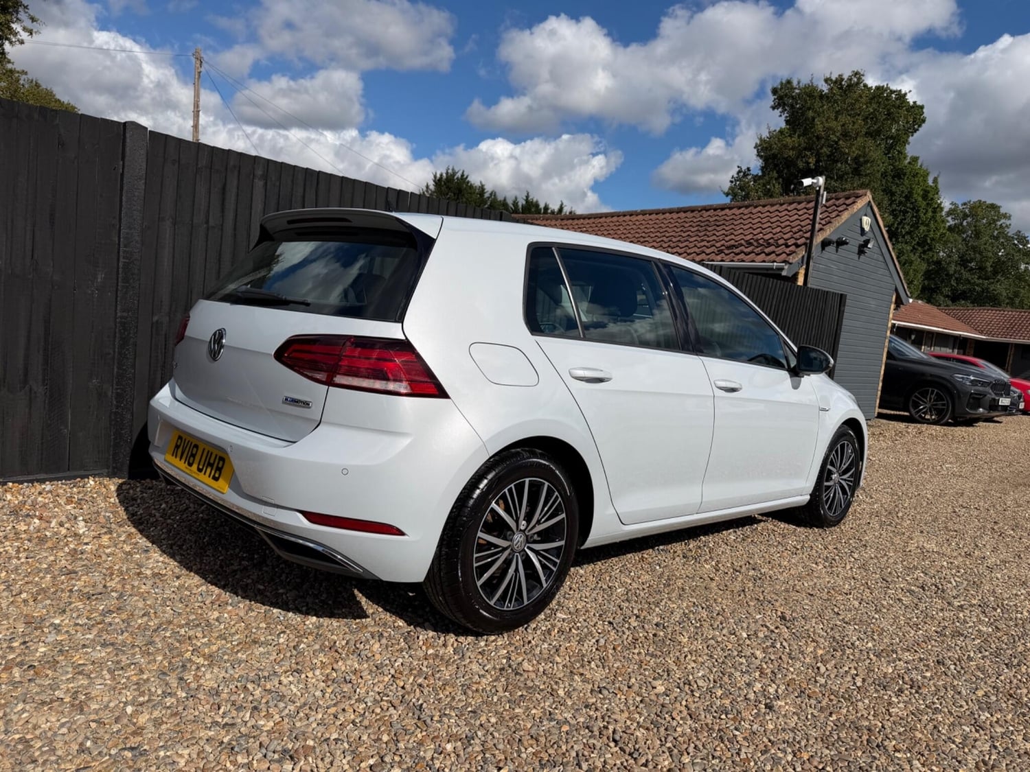 Volkswagen Golf 2018 - Cars in Addlestone