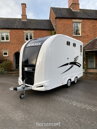 Equi-Trek Day-Treka Excel Up to 3.5 tonnes Horse Trailer
