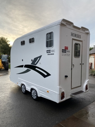 Equi-Trek Day-Treka Excel Up to 3.5 tonnes Horse Trailer - Trailers & Horseboxes in Yoxall