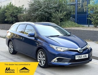 Toyota Auris 2015