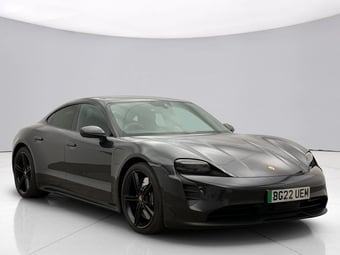 Porsche Taycan 2022