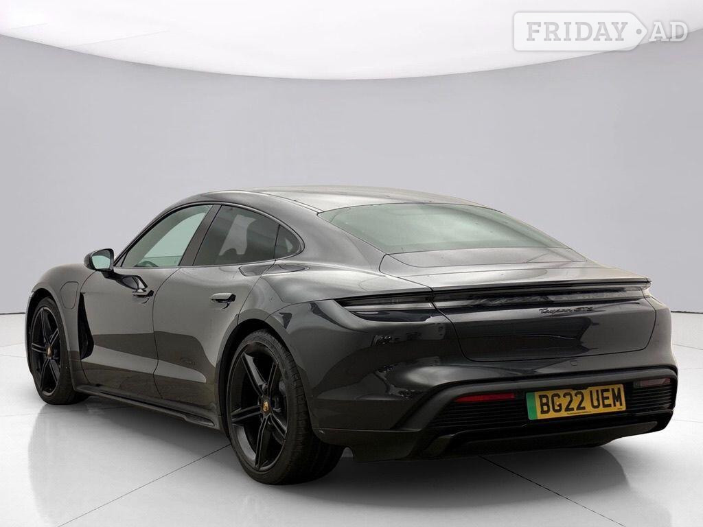 Porsche Taycan Ely