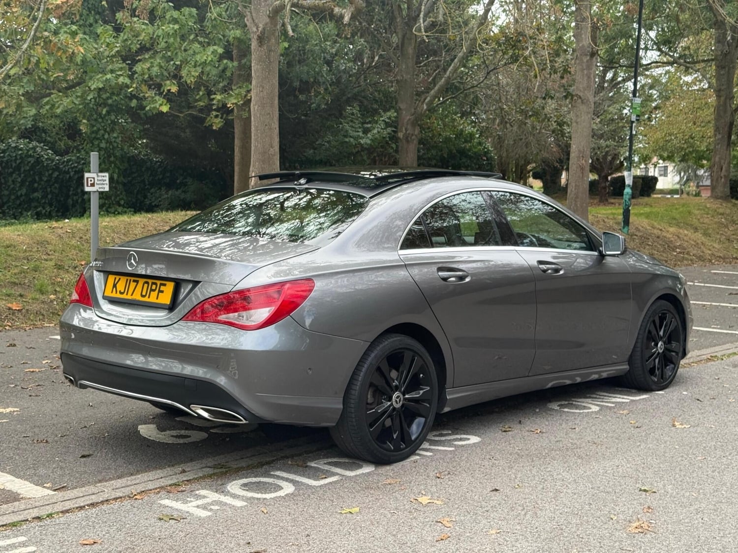 [ berth ]Mercedes-Benz CLA Class