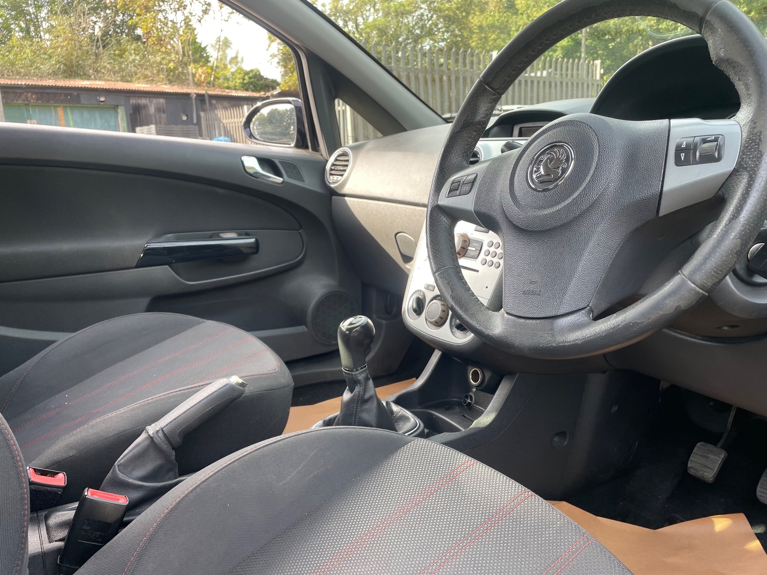 [ berth ]Vauxhall Corsa
