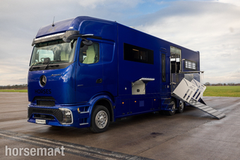 Stephex STX Truck (Largecab) Mercedes-Benz Horsebox
