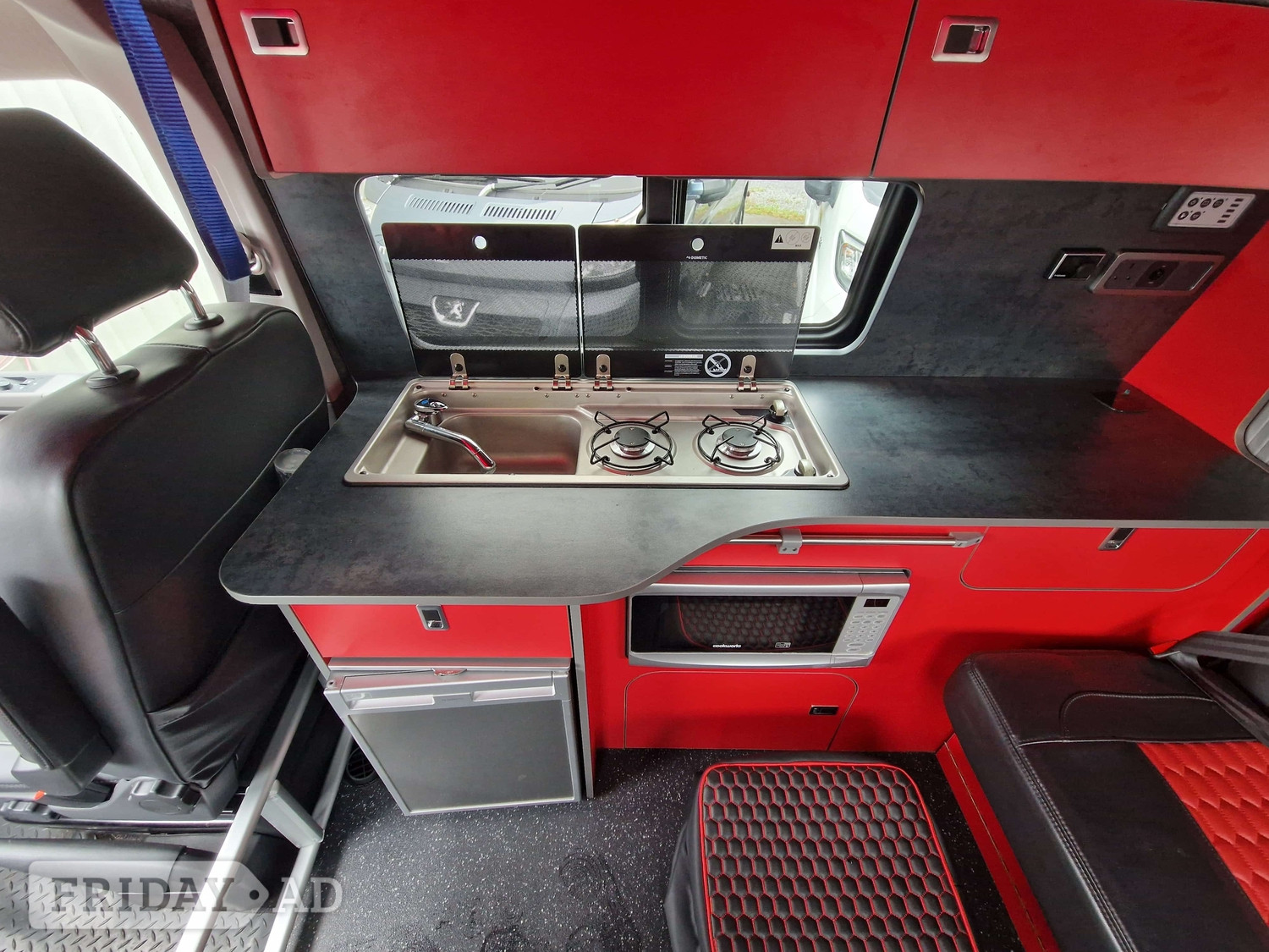 VW (Volkswagen) Ventura Riviera 2023 for sale - Motorhomes & Caravans
