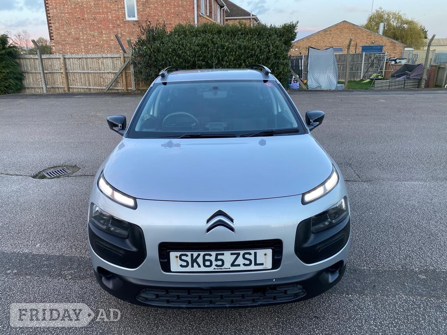[ berth ]Citroen C4 Cactus