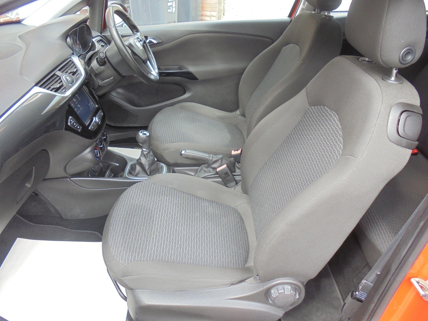 [ berth ]Vauxhall Corsa