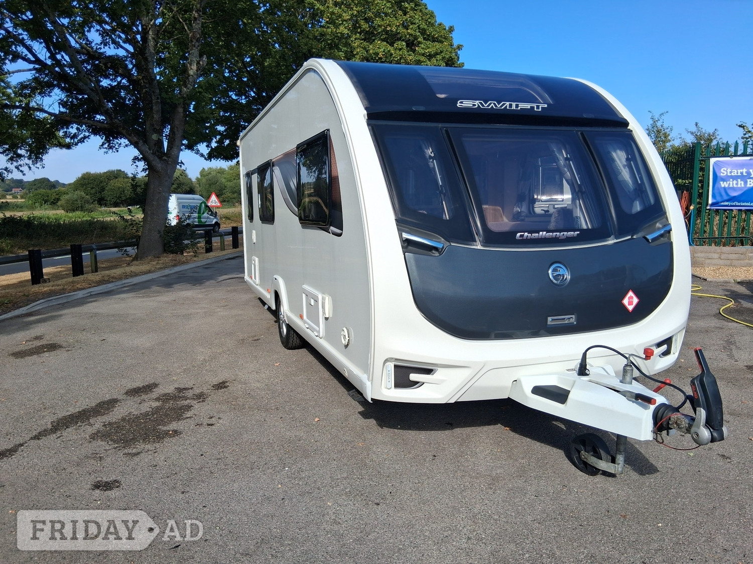 [ berth ]Swift Challenger 530