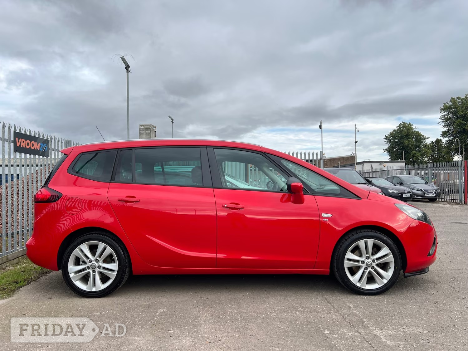 [ berth ]Vauxhall Zafira Tourer