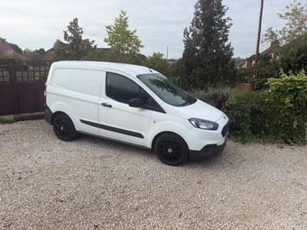 Ford Transit Courier 2018