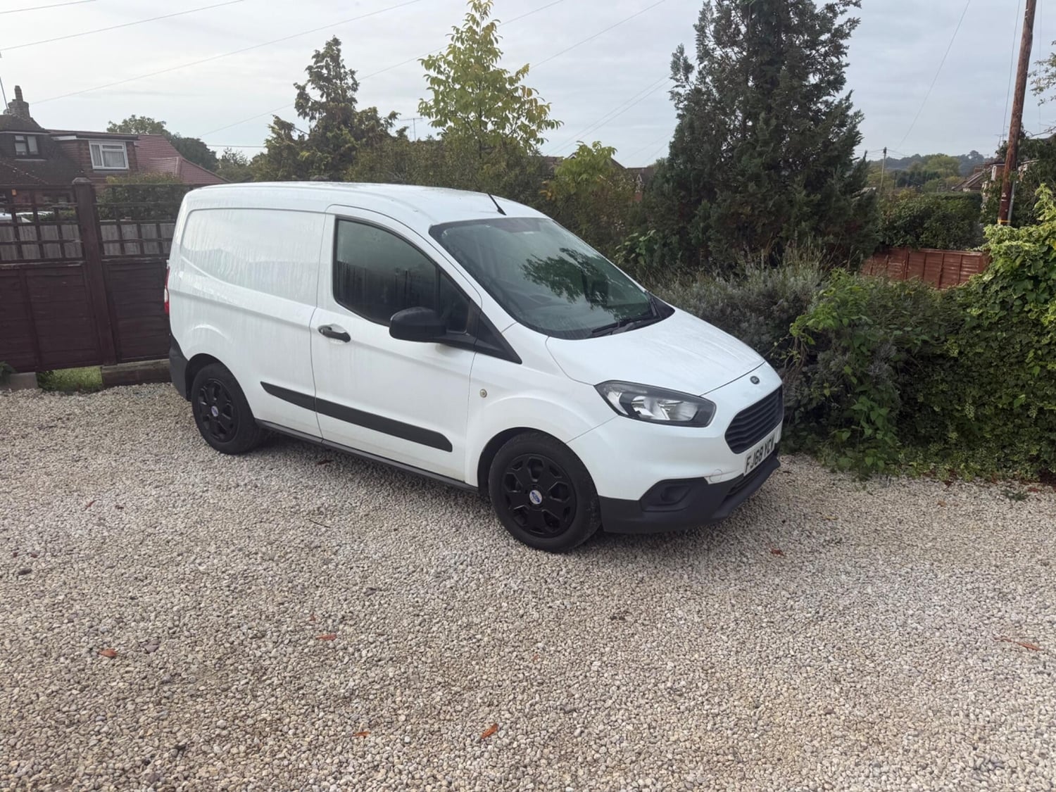 [ berth ]Ford Transit Courier