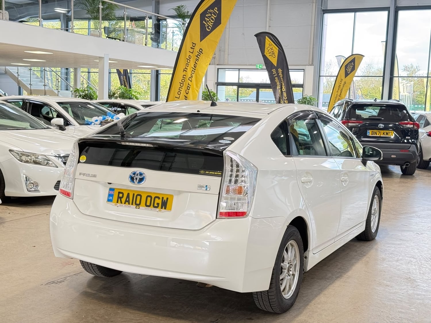 [ berth ]Toyota Prius