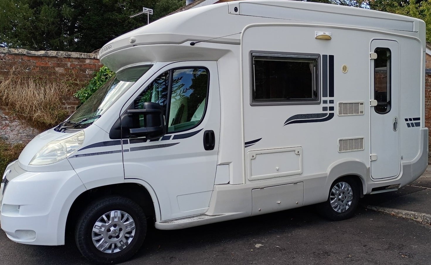 Auto-Sleepers Lancashire 2010 for sale - Motorhomes & Caravans in Devizes