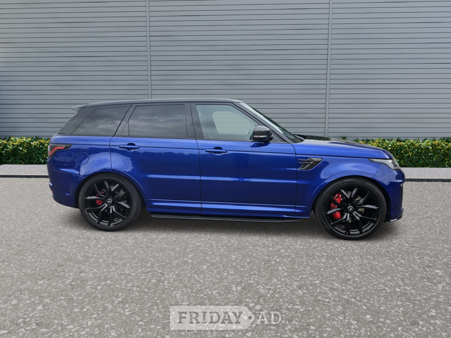 [ berth ]Land Rover Range Rover Sport