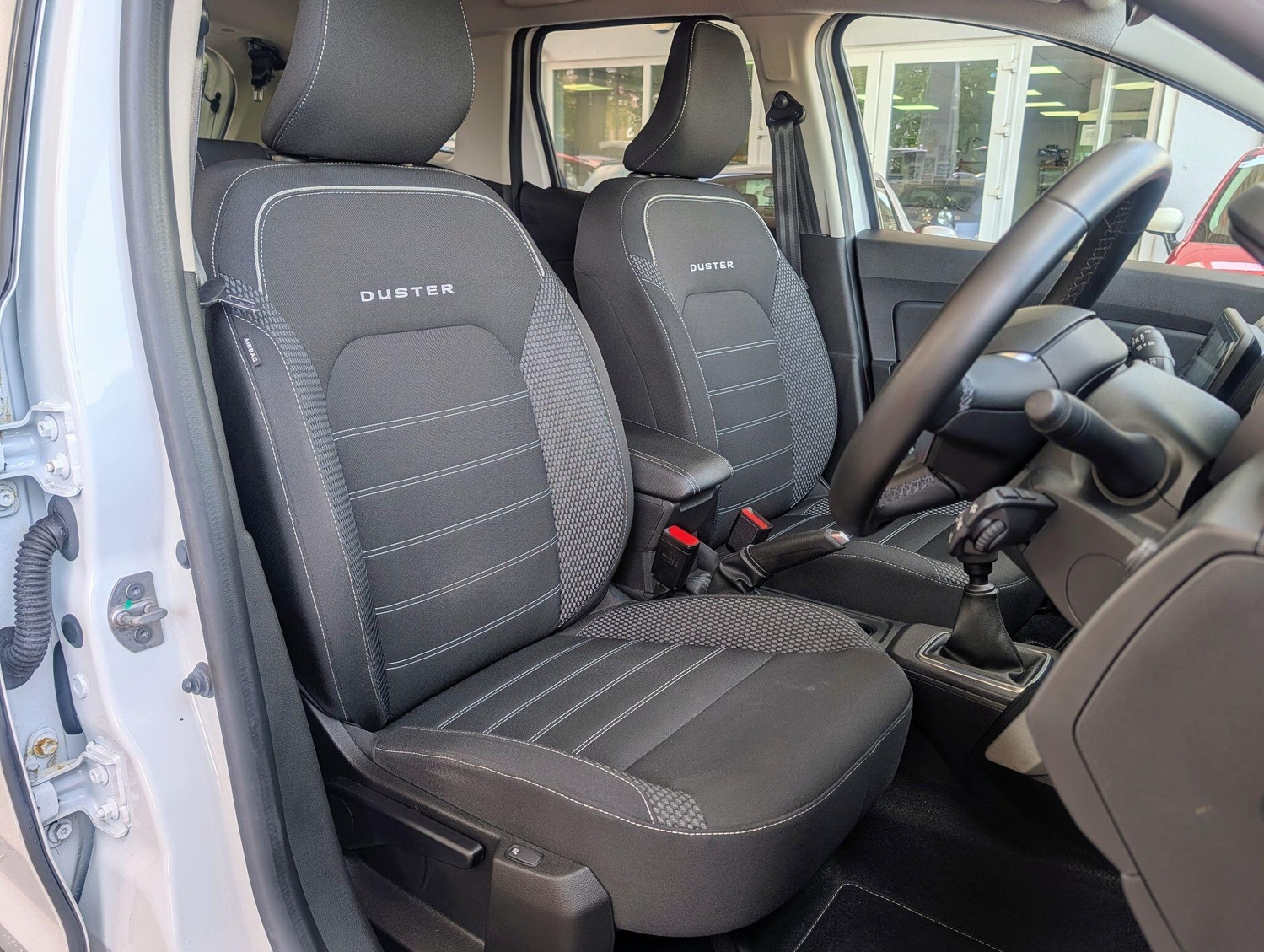 [ berth ]Dacia Duster
