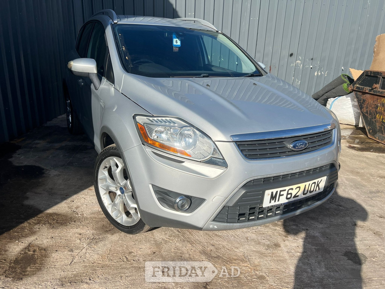 [ berth ]Ford Kuga