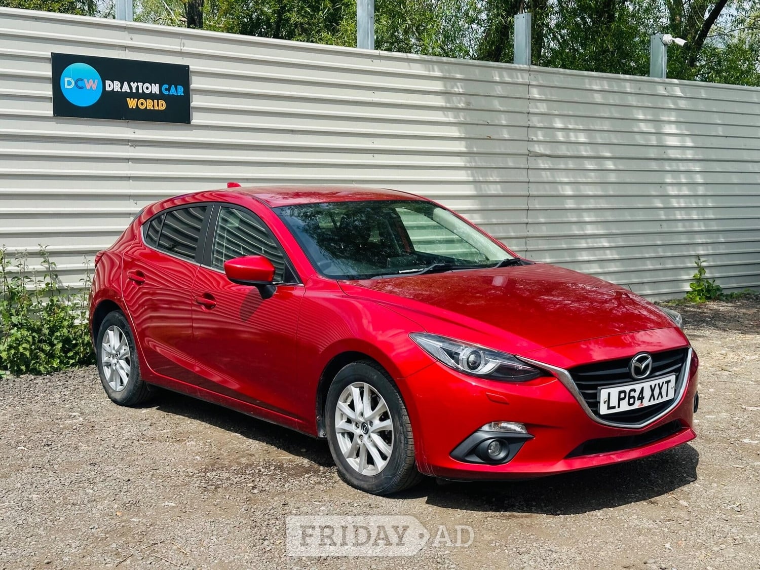 Mazda 3 2015 - Cars in Hillingdon
