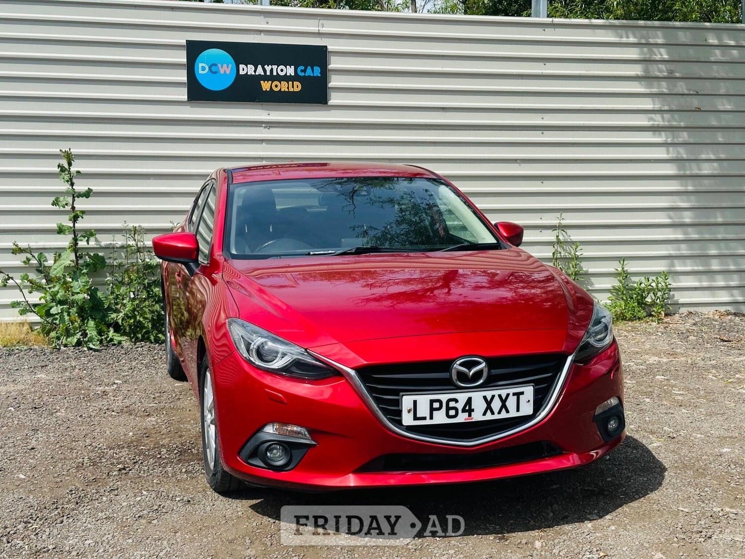 Mazda 3 2015 in Hillingdon