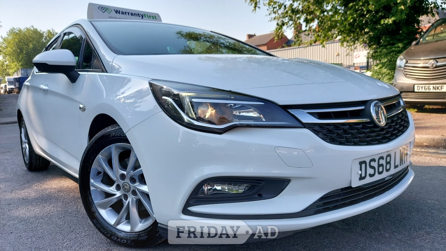 Vauxhall Astra 2019 in Leicester