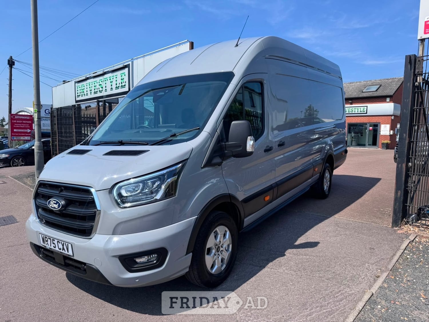 [ berth ]Ford Transit